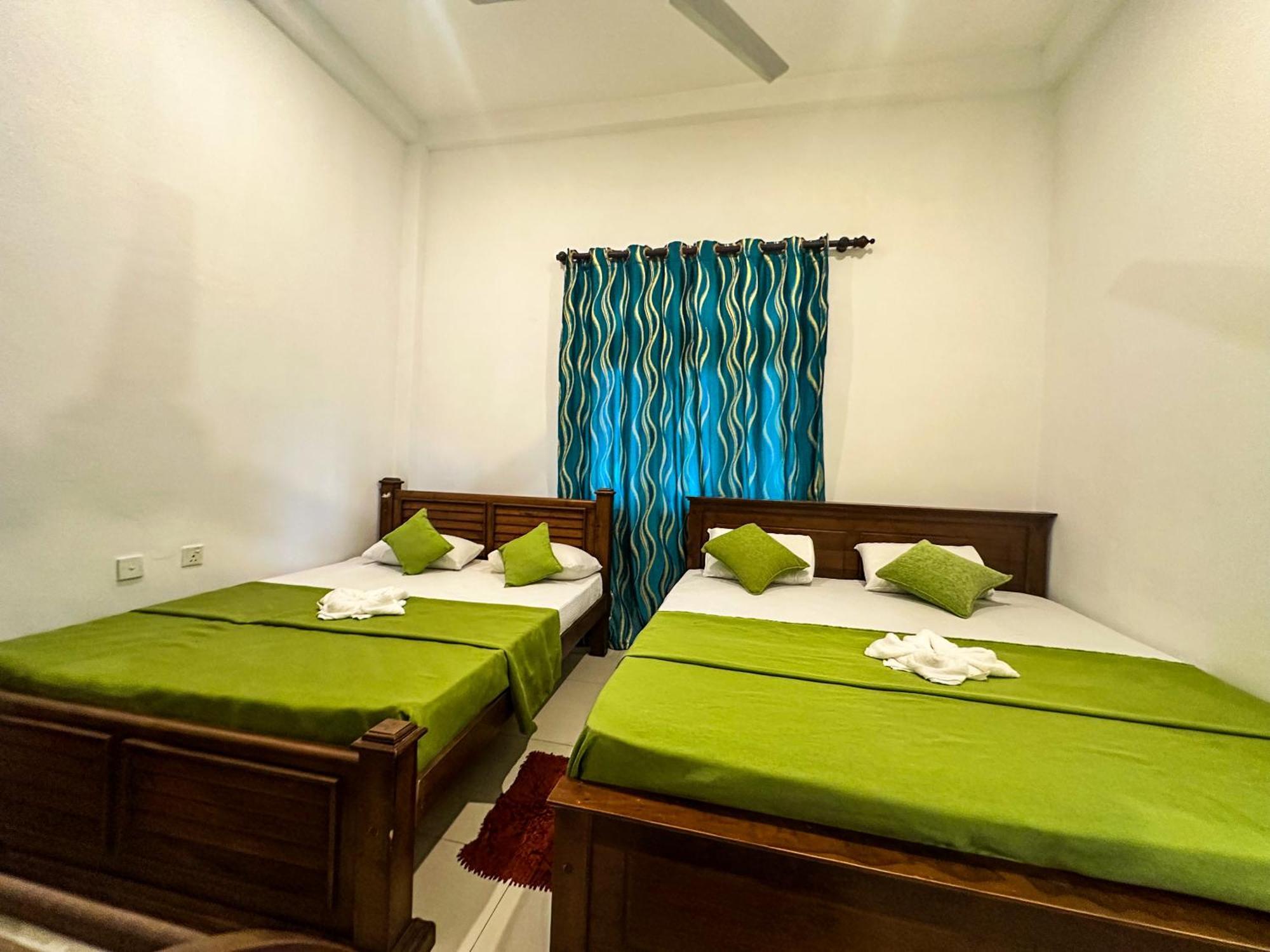 Hotel New Panda House Galle Pokoj fotografie